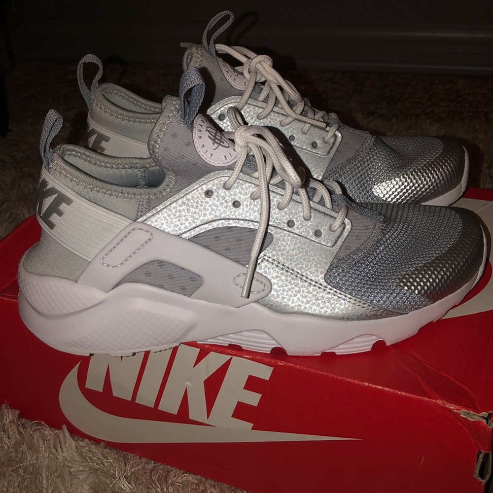 🆕 Nike Huarache